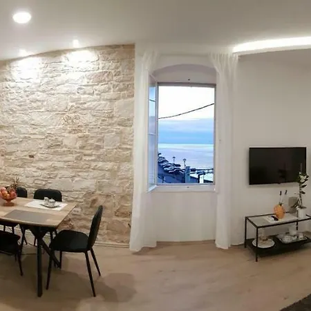 Apartment Center Premium